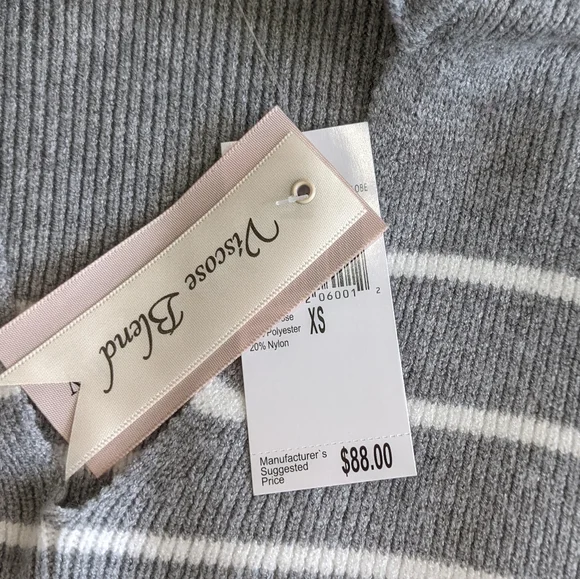 Philosophy Sweater NWT - Picture 5 of 10